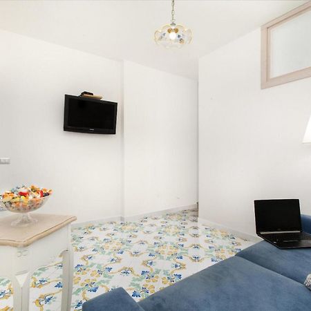 Millie Sorrento Suites Ngoại thất bức ảnh