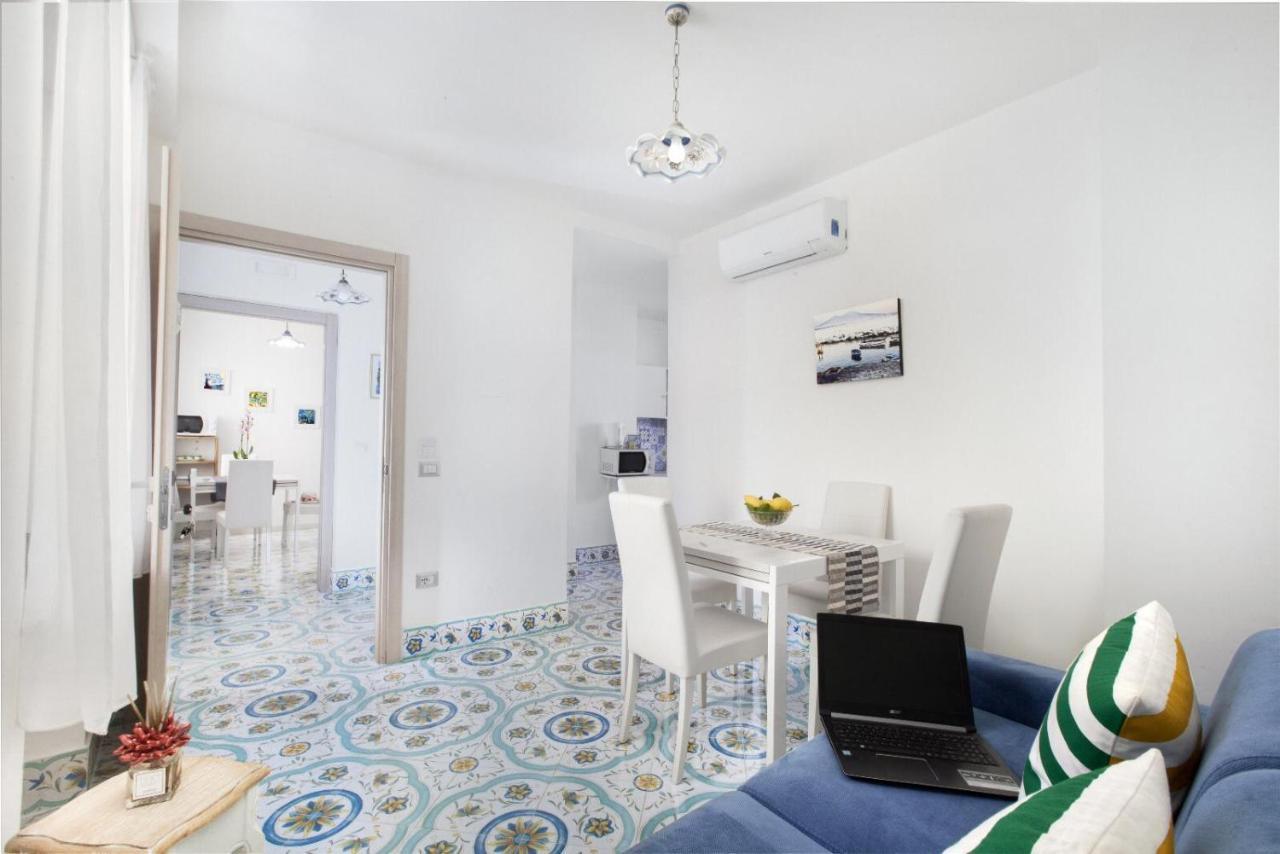 Millie Sorrento Suites Ngoại thất bức ảnh