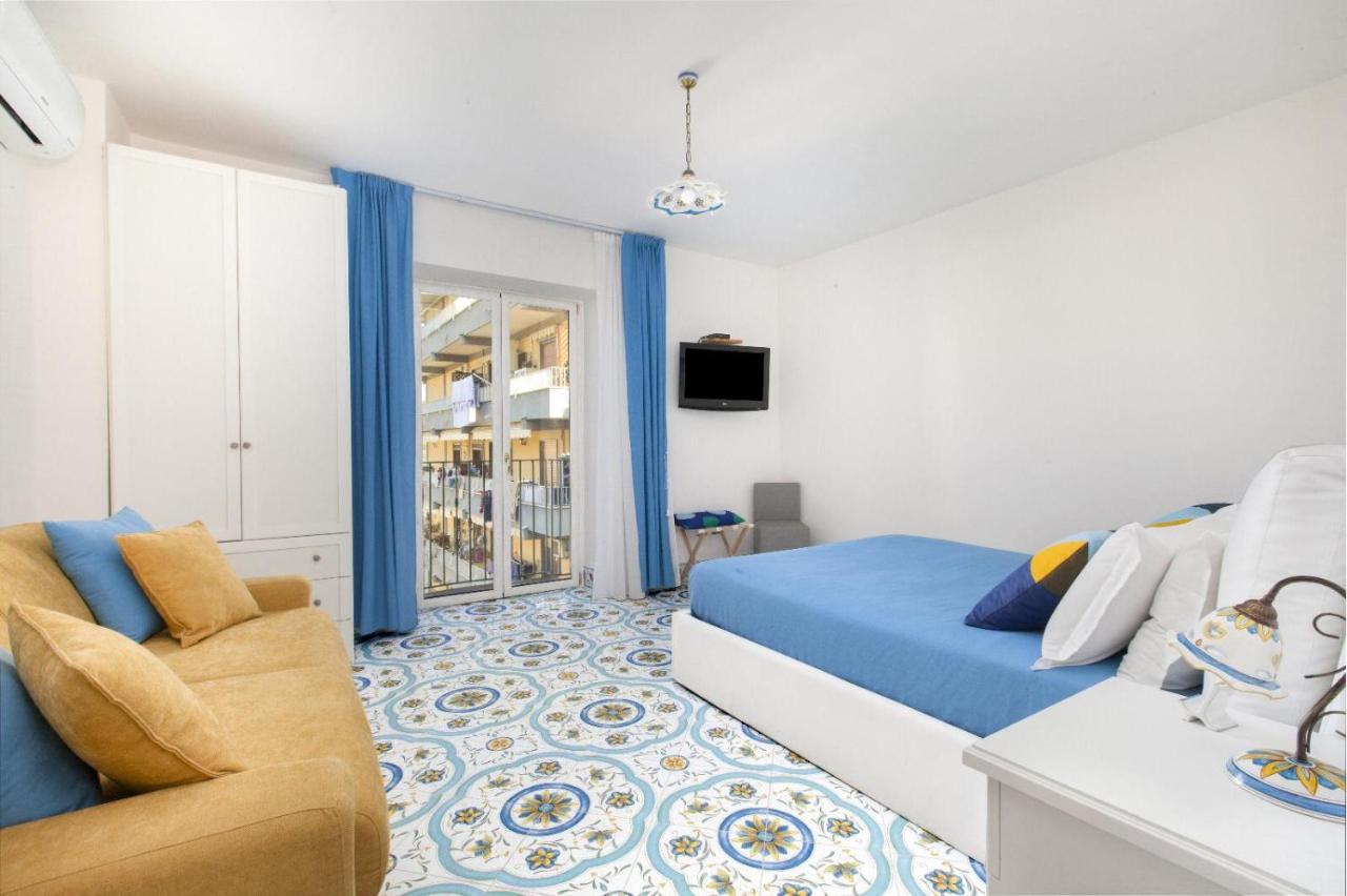 Millie Sorrento Suites Ngoại thất bức ảnh