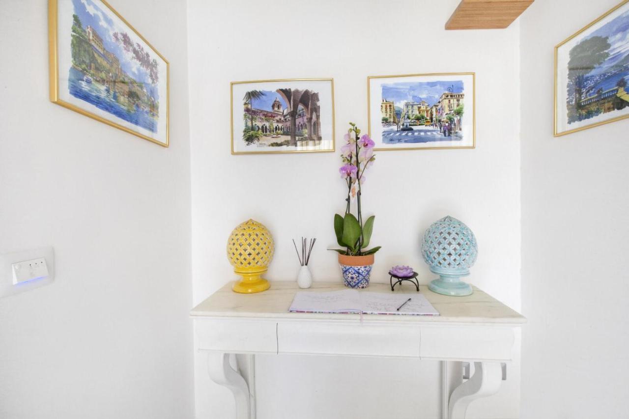 Millie Sorrento Suites Ngoại thất bức ảnh