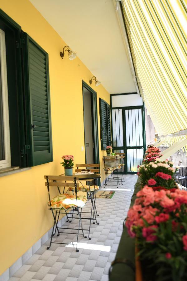 Millie Sorrento Suites Ngoại thất bức ảnh